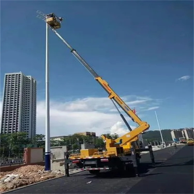 迁西县维修路灯的曲臂升降车出租