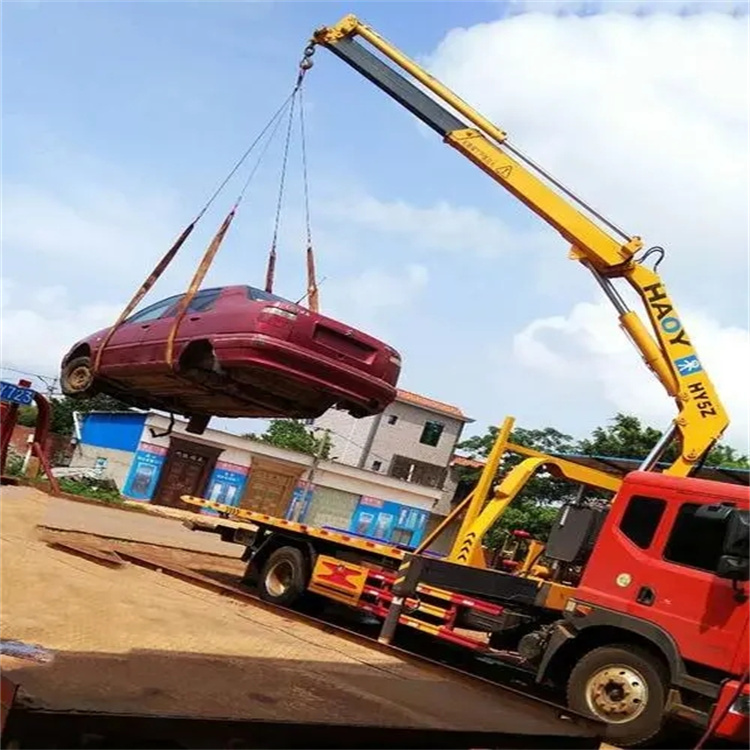 迁西县吊车吊汽车的正确方法